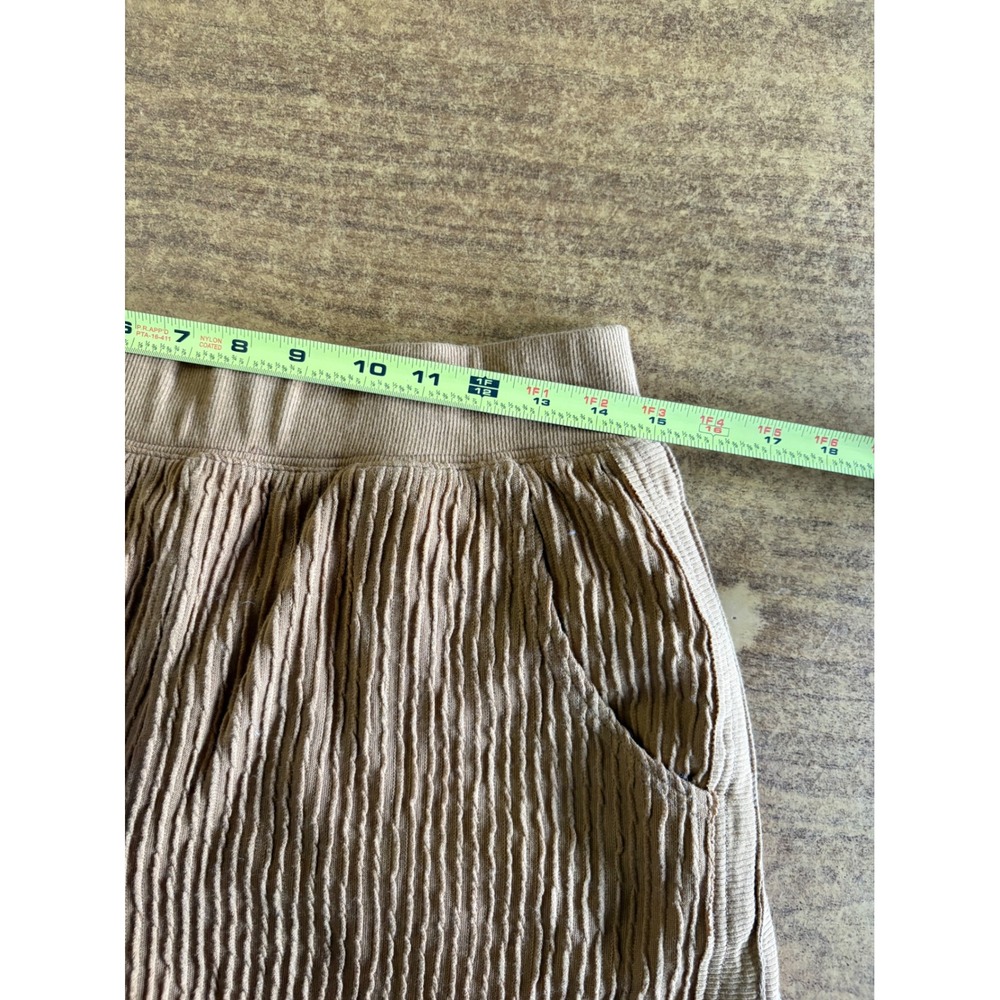 Free People FP Movement Mustard Yellow Crinkle Textured Athletic Shorts‎ Medium - Picture 4 of 5